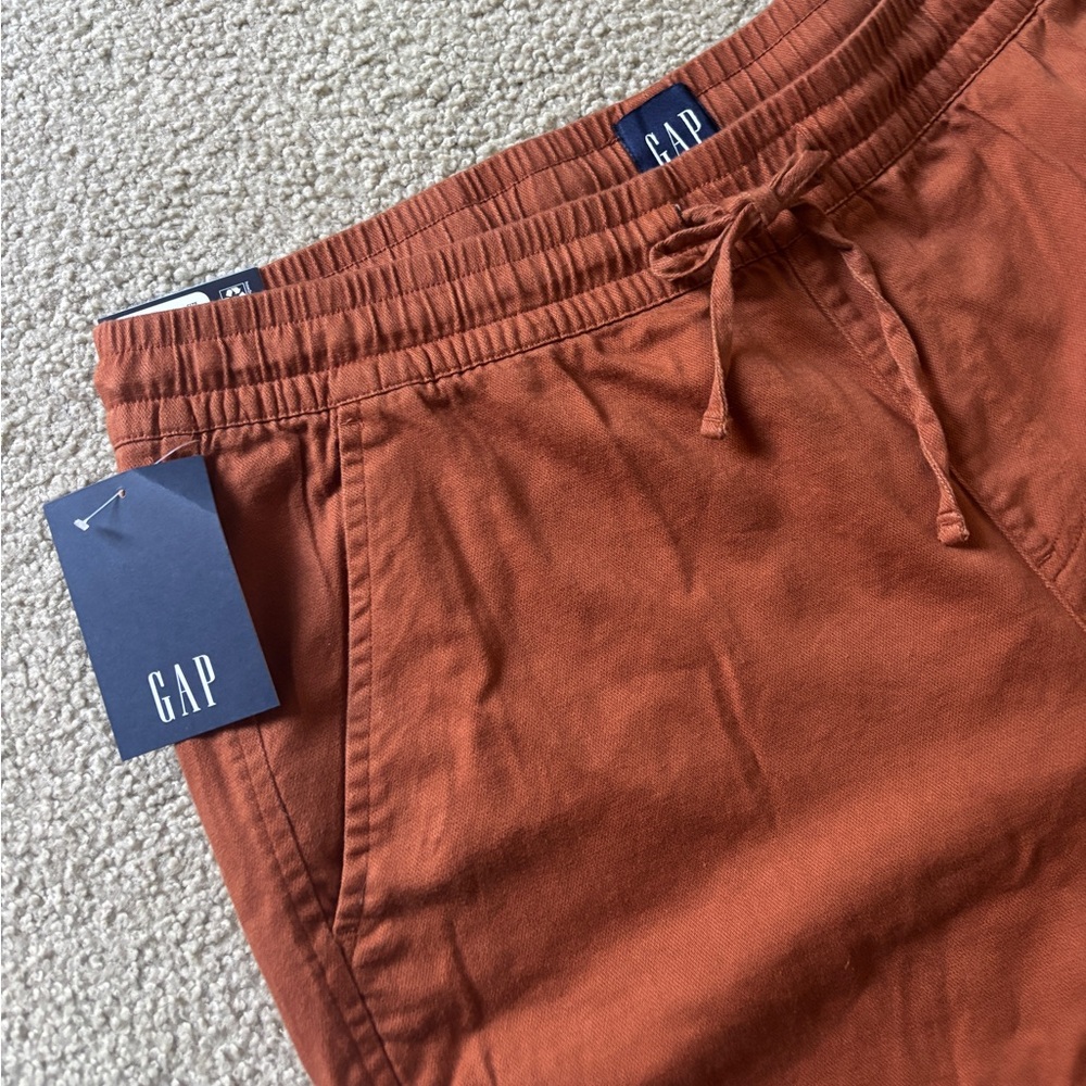 Gap pull on pants